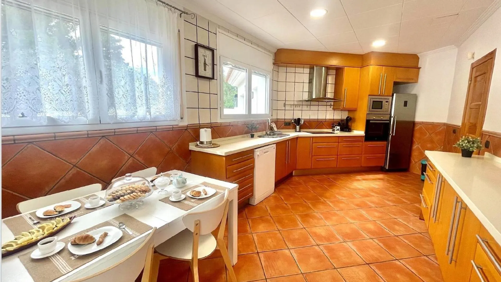 Ferienhaus Mit Privatpool Fuer 10 Personen Ca 371 Qm In Miami Platja, Costa Dorada Miami Playa 0*,