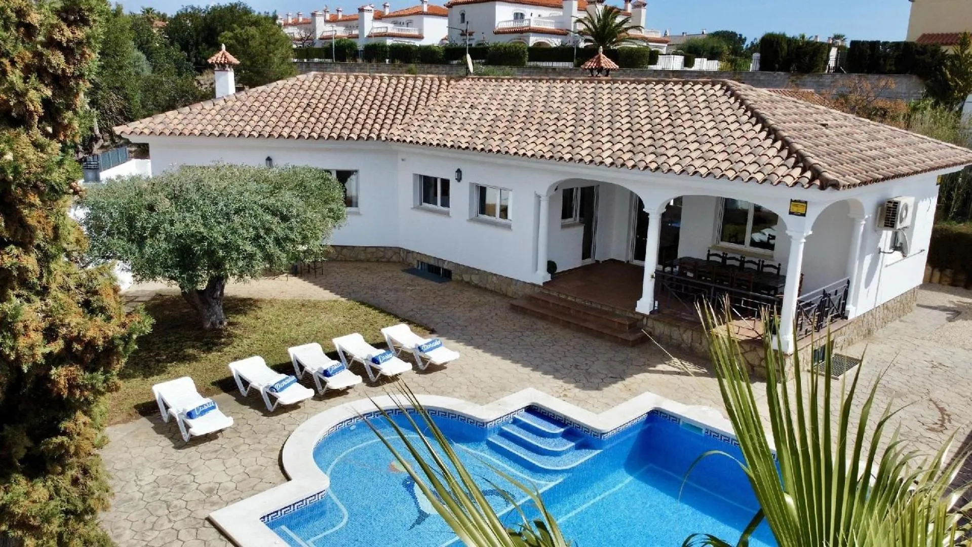 Ferienhaus Mit Privatpool Fuer 10 Personen Ca 371 Qm In Miami Platja, Costa Dorada Miami Playa